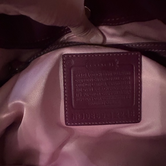 Coach purse berry - Picture 2 of 7